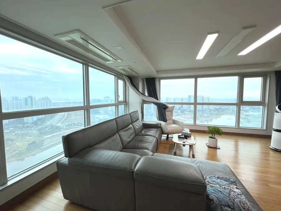 부산 아파트 열차단필름 거실 창문 시공 완료