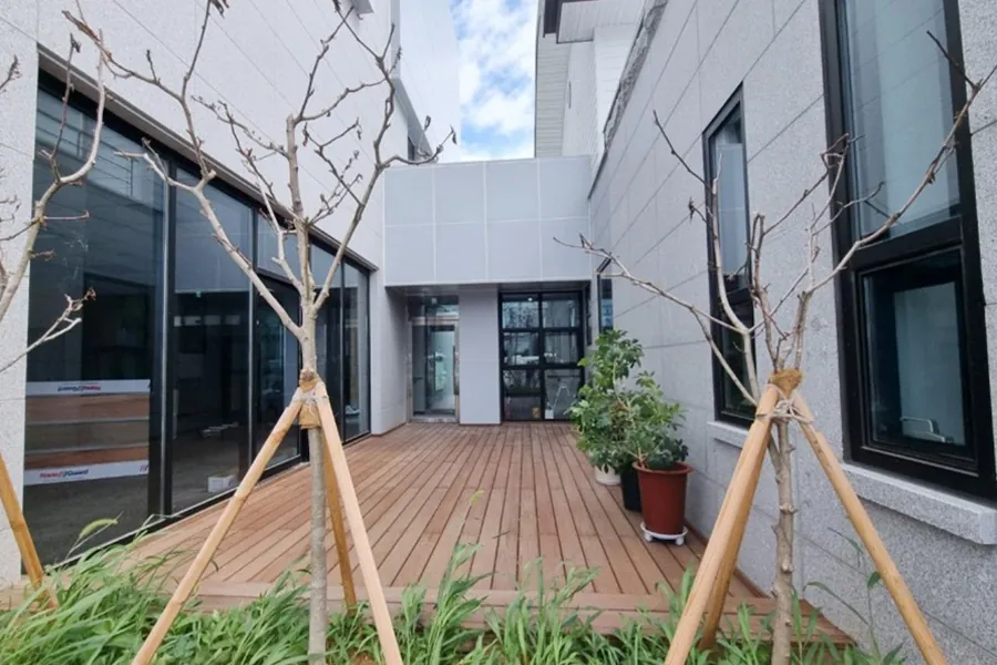 평택 아파트 발코니 열차단필름 부착 과정
